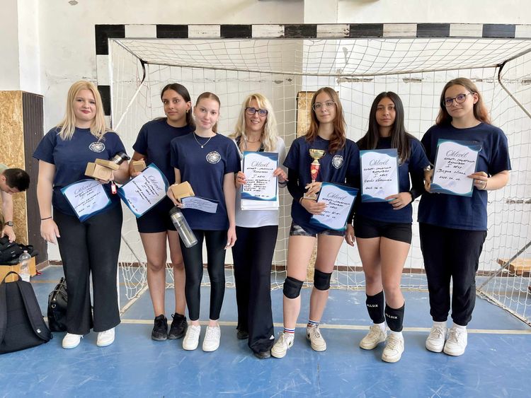 Kadét Sportnapot szervezett iskolánkban a Honvédség